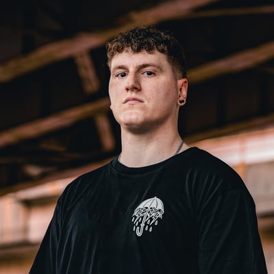 Des McMahon Drum and Bass Artist Image