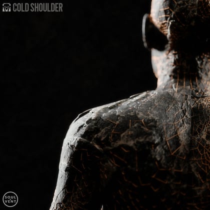 Cold Shoulder album by Invadhertz & TomInTheChamber - Drum and Bass Cover Art