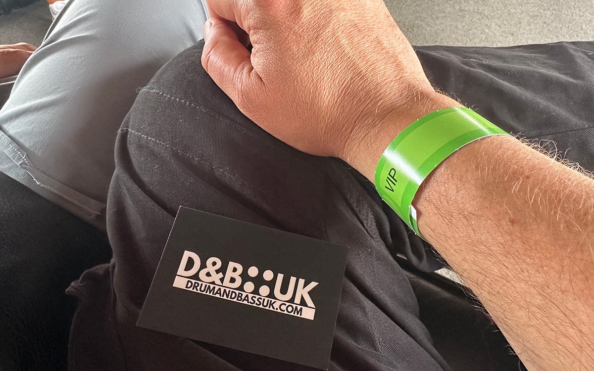 D&B UK Card and pass